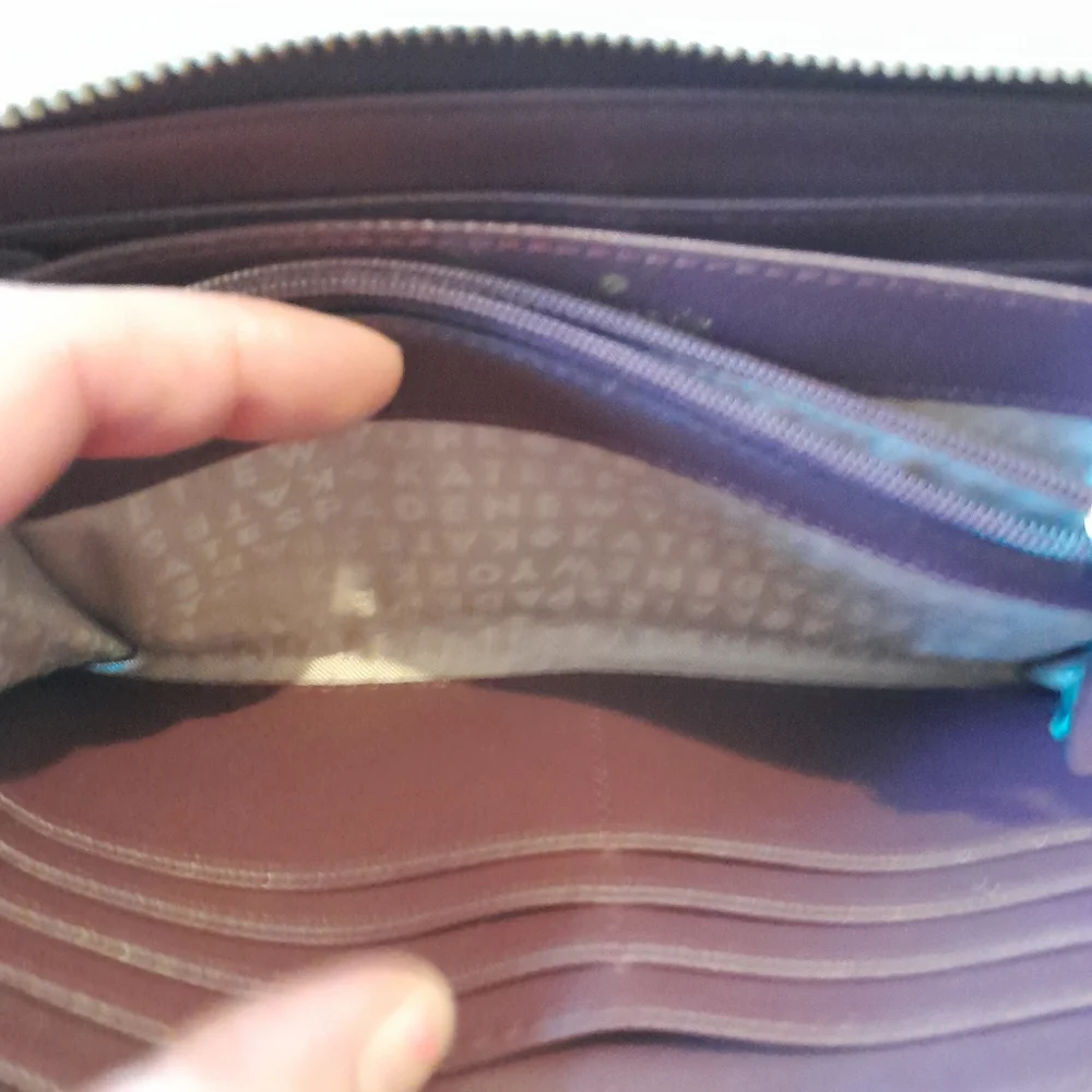 Kate Spade Laurel Way Nada Wallet EUC - Picture 11 of 12